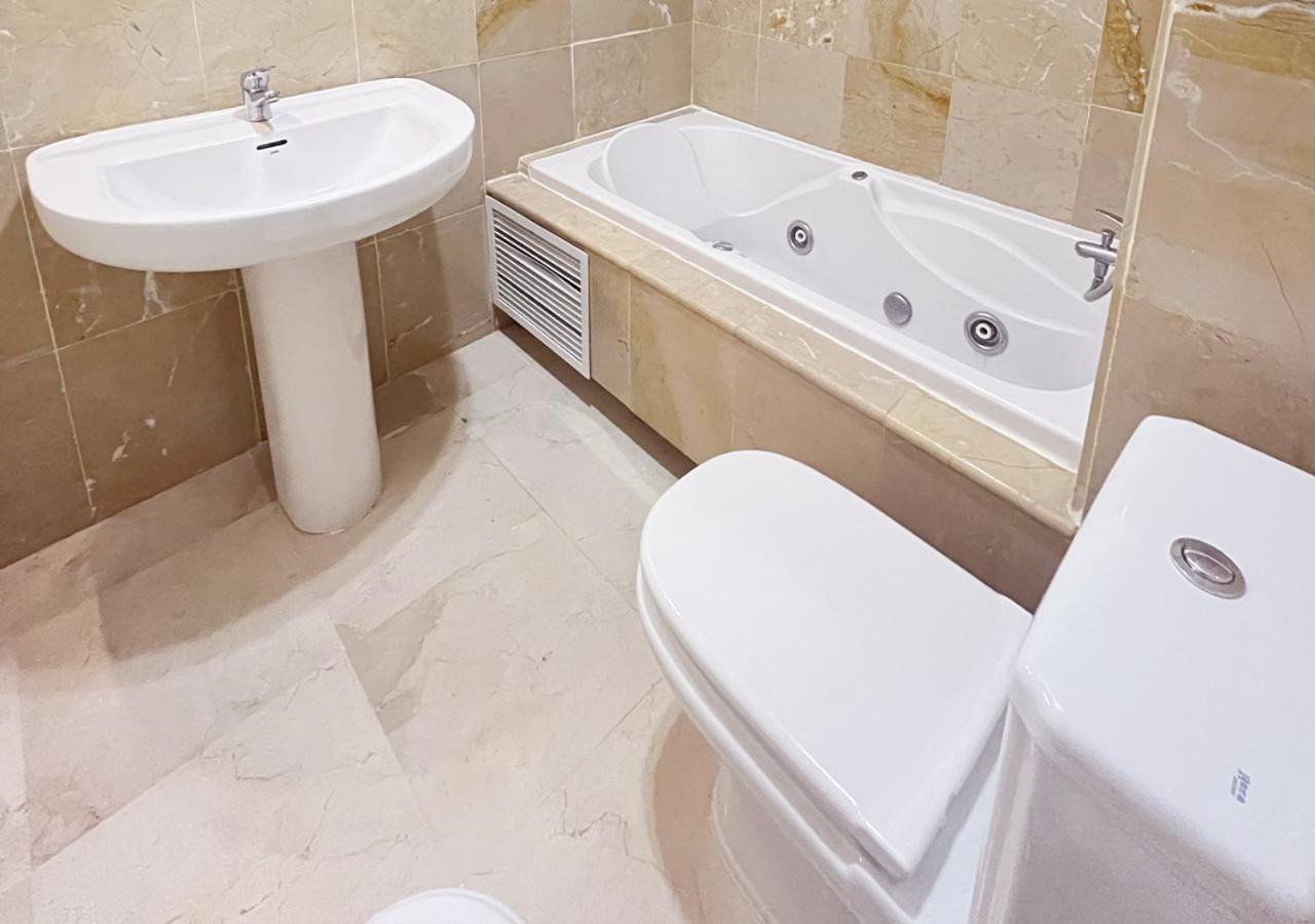 Apartamento Primera Linea Estepona By Isa Hoteles Exteriér fotografie